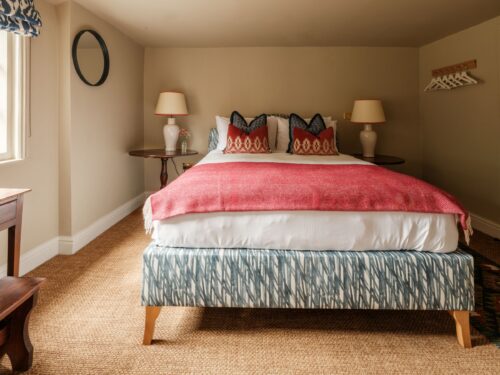 Pub bedroom at the Fleur de Lys in Cranborne Dorset