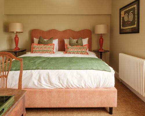 Pub bedroom at the Fleur de Lys in Cranborne Dorset